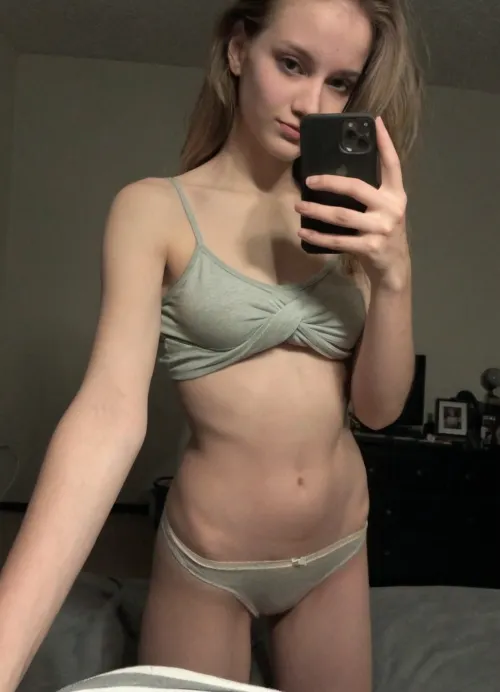 Raw Reality: camgirl jenny'nin mücadelesiyle tahıl yolculuğu