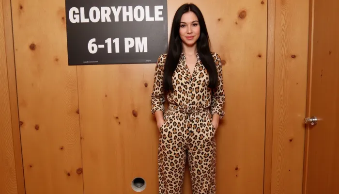 Leopard and gloryhole